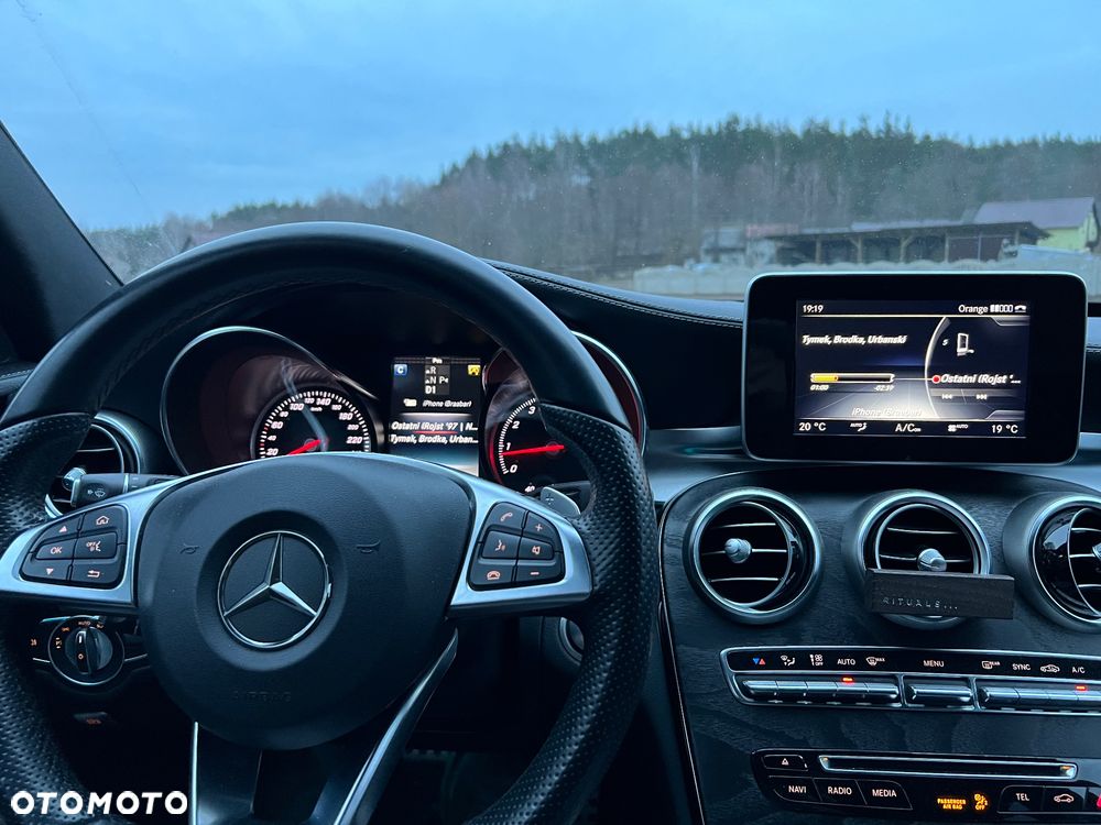 Mercedes-Benz Klasa C 200 4-Matic 9G-TRONIC - 19
