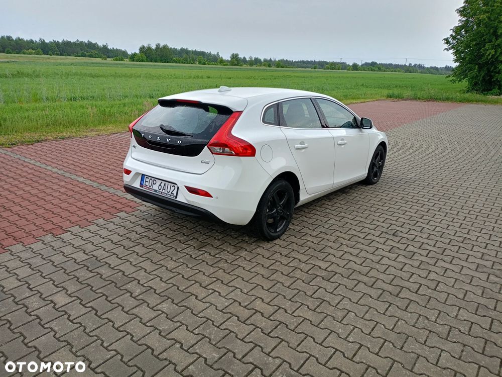 Volvo V40 D2 Drive-E Momentum - 6
