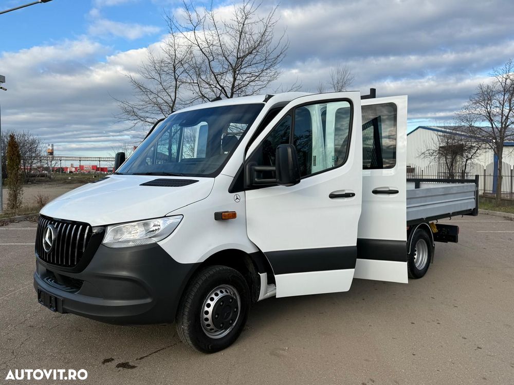 Mercedes-Benz Sprinter - 13