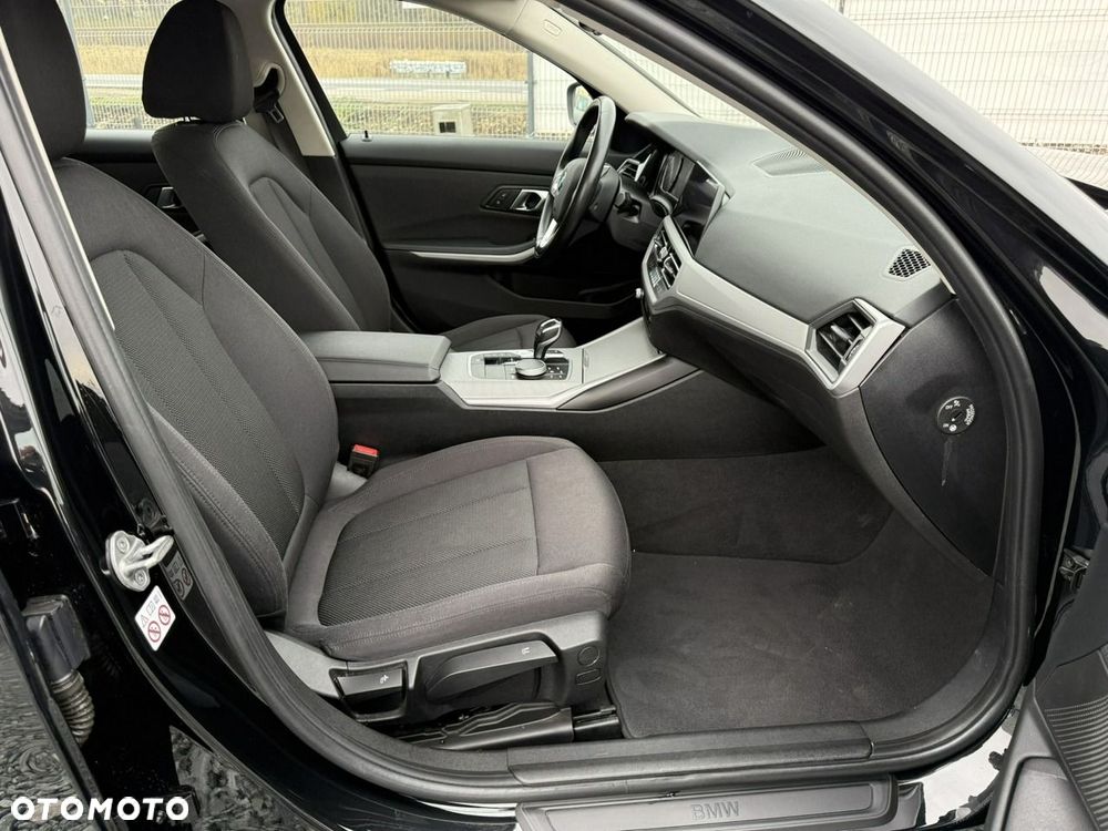 BMW Seria 3 - 13