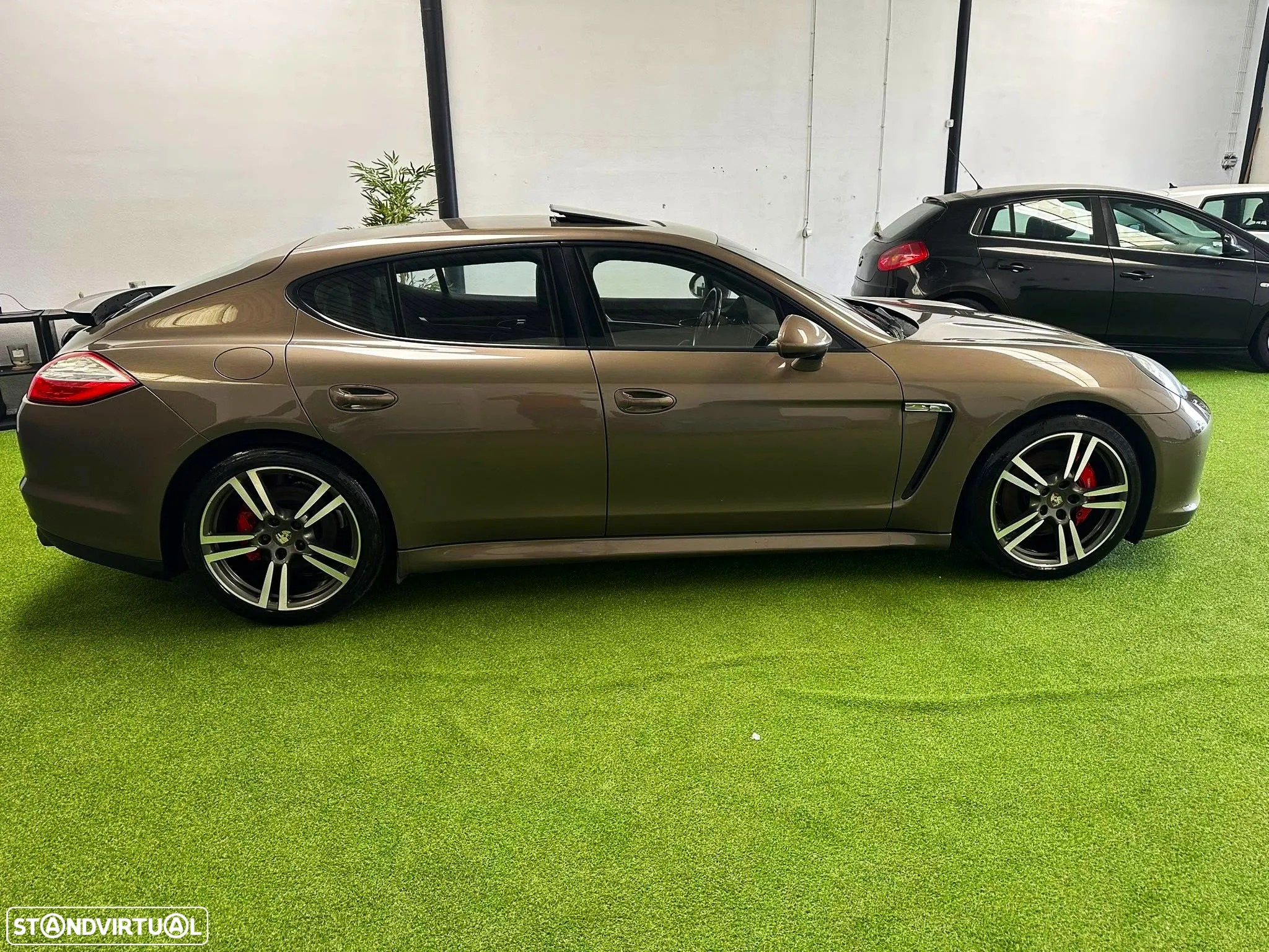 Porsche Panamera PDK - 5