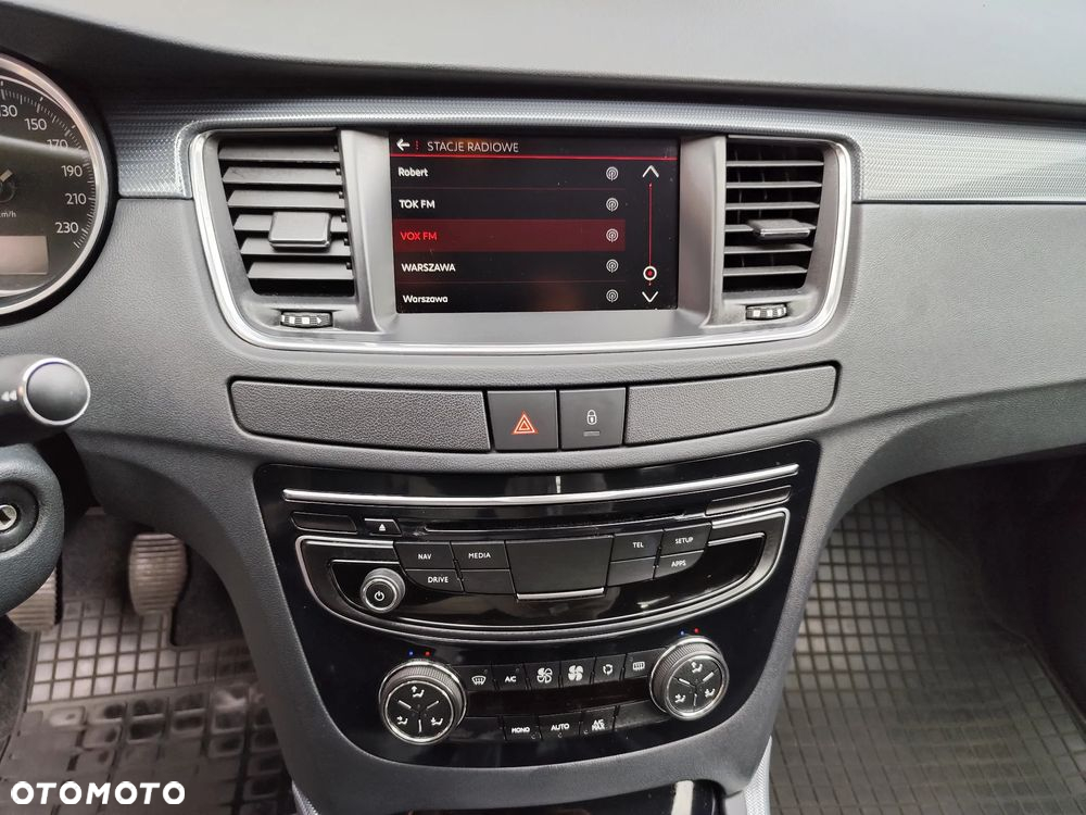 Peugeot 508 1.6 e-THP Active S&S - 23