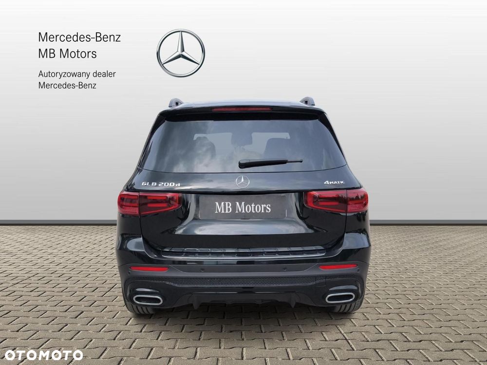 Mercedes-Benz GLB - 8