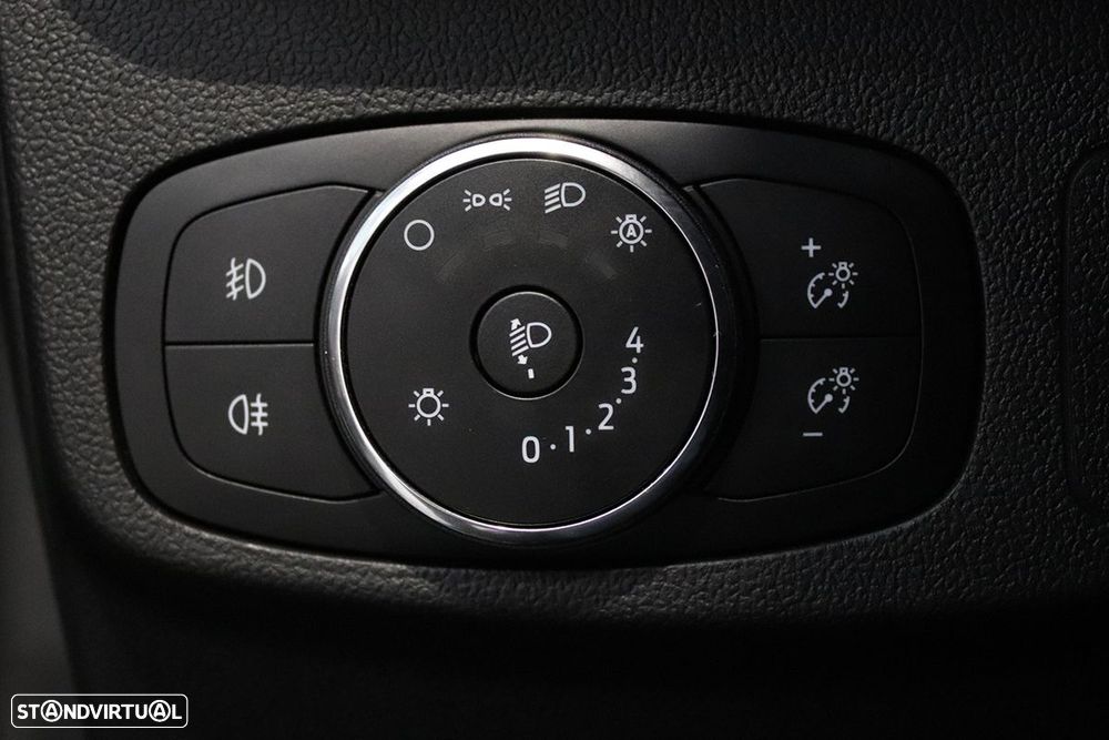 Ford Focus 1.0 EcoBoost MHEV ST-Line X - 20