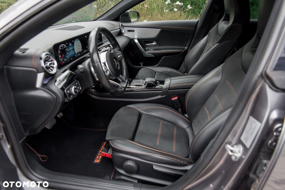 Mercedes-Benz CLA 220 Edition 1 7G-DCT - 23