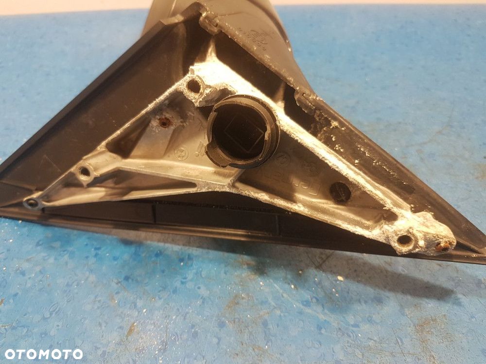 BMW 1 E87 LUSTERKO PRAWE 475 - 7