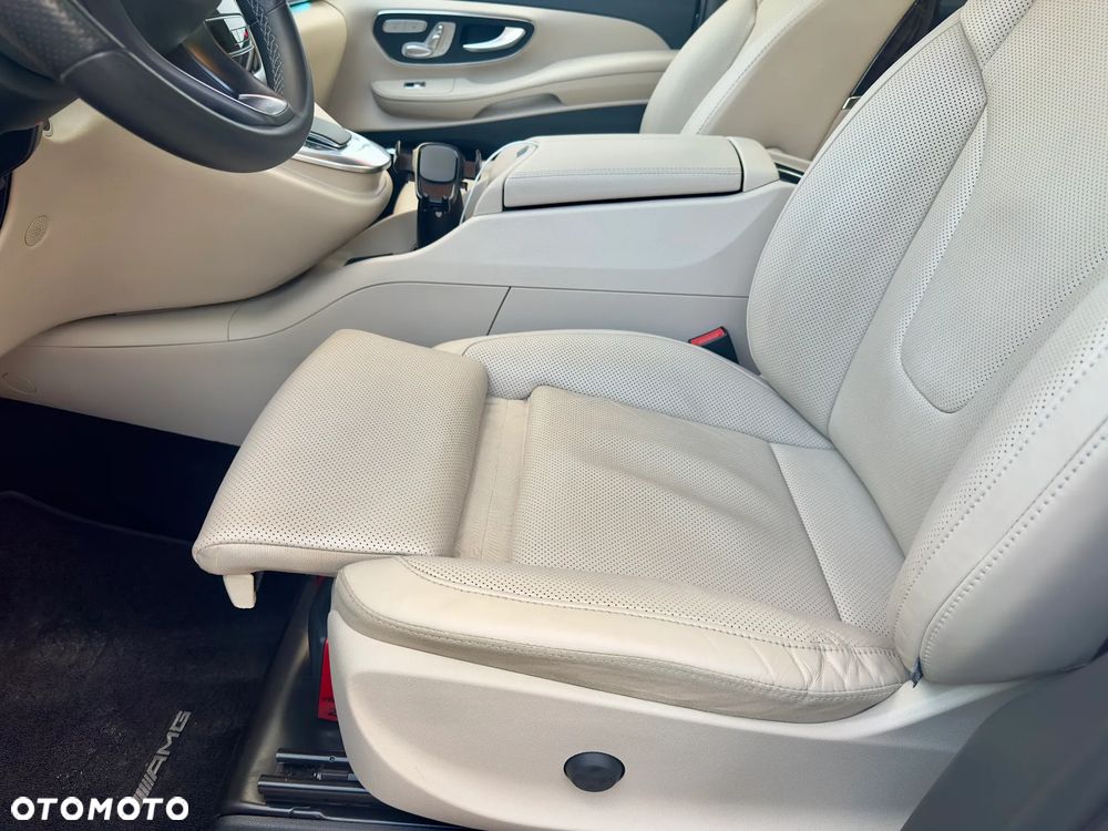 Mercedes-Benz Klasa V 300 d 4-Matic Exclusive 9G-Tronic (d³ugi) - 6