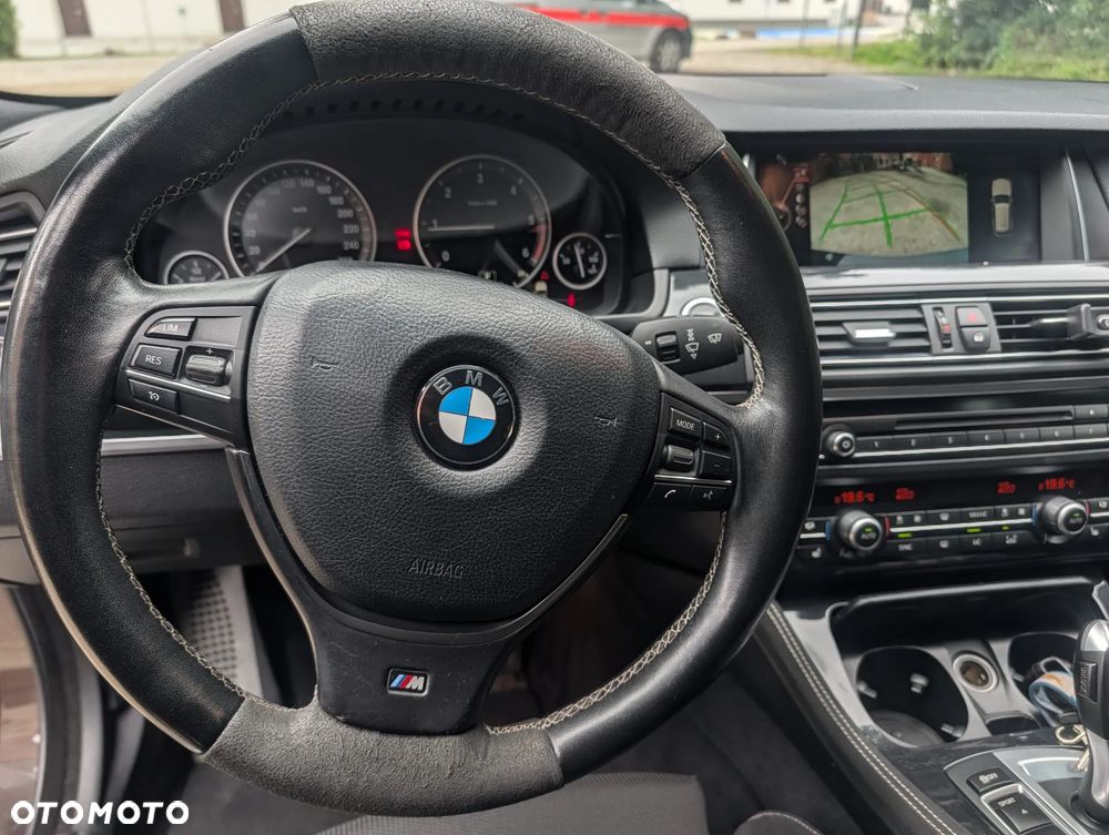 BMW Seria 5 520d M Sport - 31