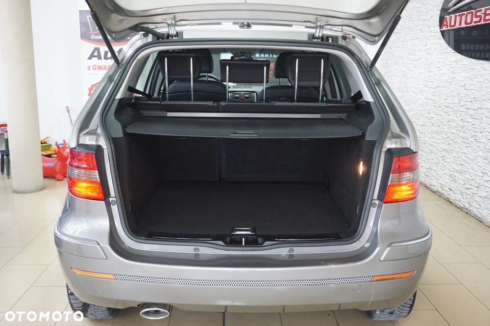 Mercedes-Benz Klasa B 200 CDI Autotronic - 26