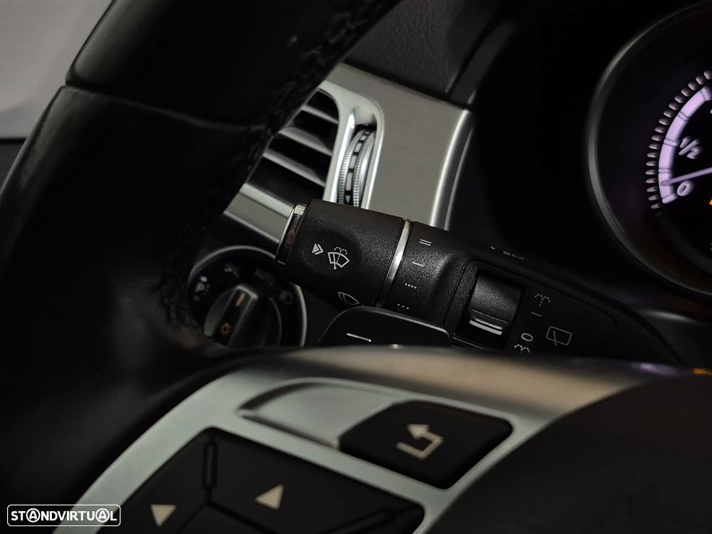 Mercedes-Benz E 300 Bluetec Hybrid Avantgarde - 44