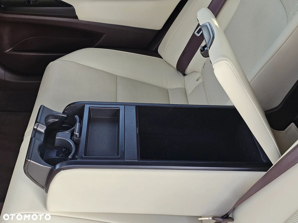 Lexus ES 300h Business Edition + - 18