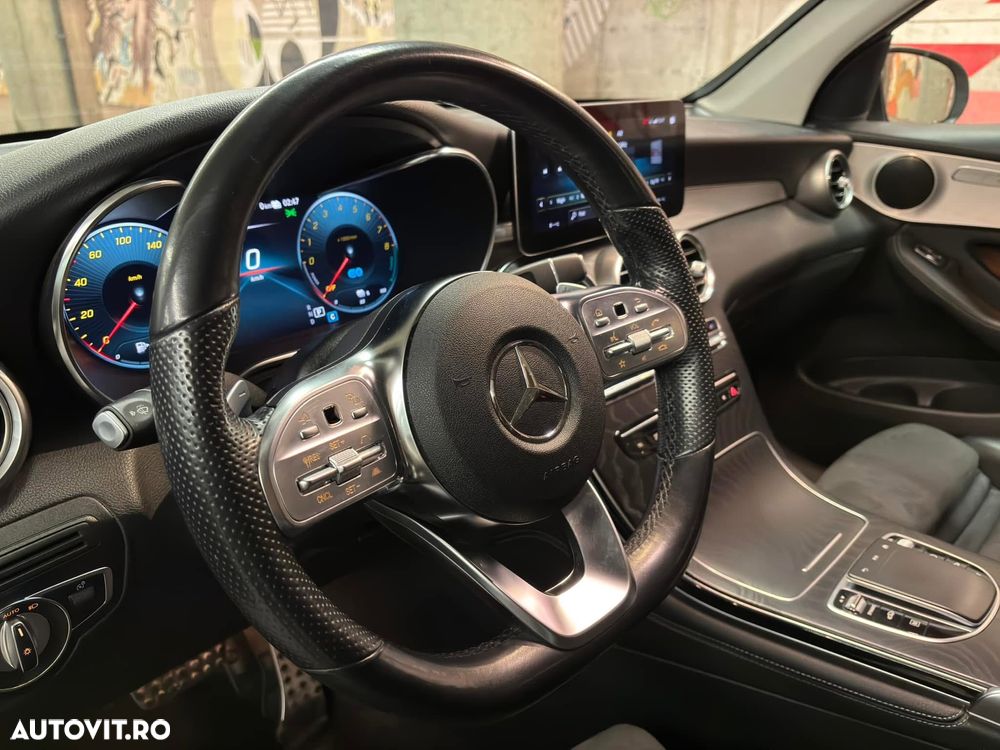 Mercedes-Benz GLC 300 e 4MATIC - 9