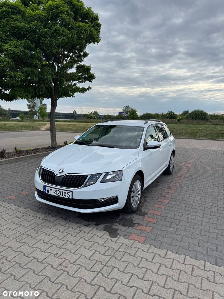 Skoda Octavia 1.6 TDI DSG Clever - 1
