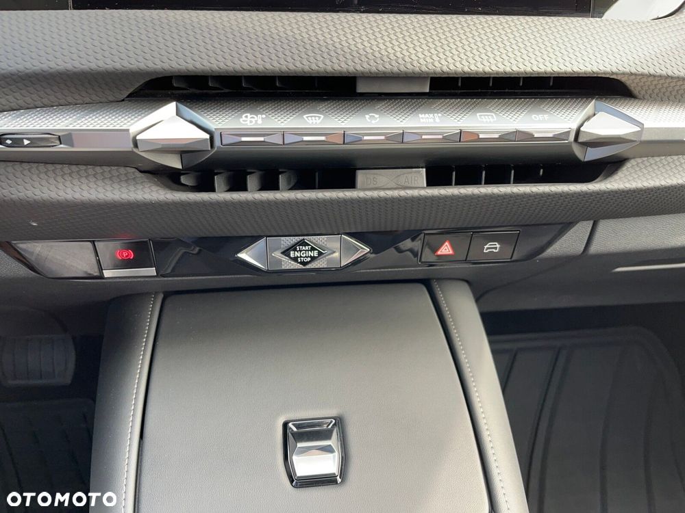 DS Automobiles DS 4 - 30