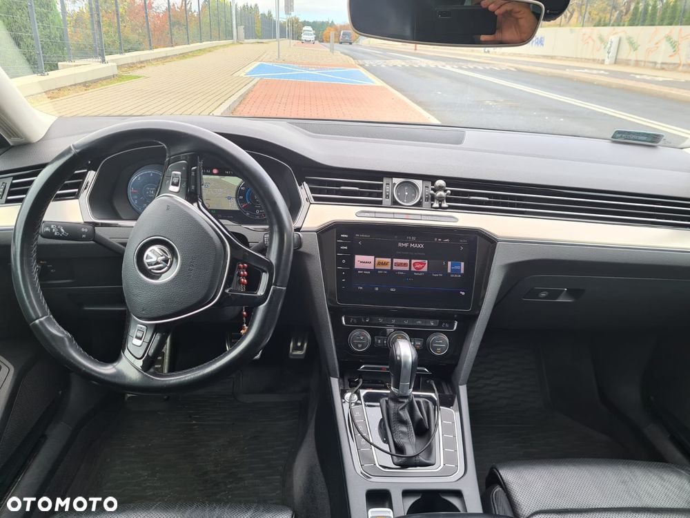 Volkswagen Passat 2.0 TDI Bi-Turbo BMT 4Mot Highline DSG - 11