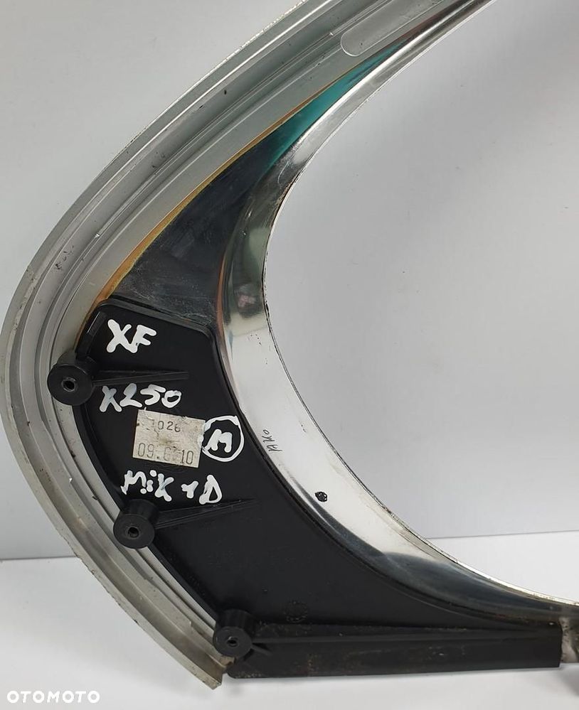 LISTWA DRZWI PRAWY TYŁ JAGUAR XF X250 8X23-F255A61-AH - 6