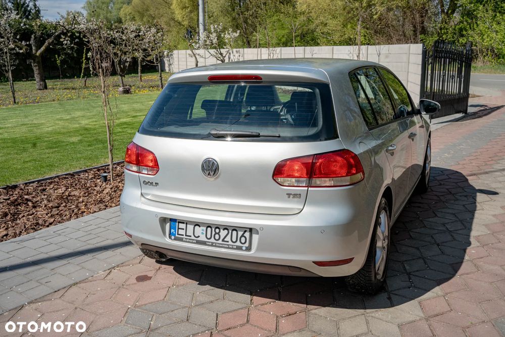 Volkswagen Golf 1.2 TSI BMT Comfortline - 11