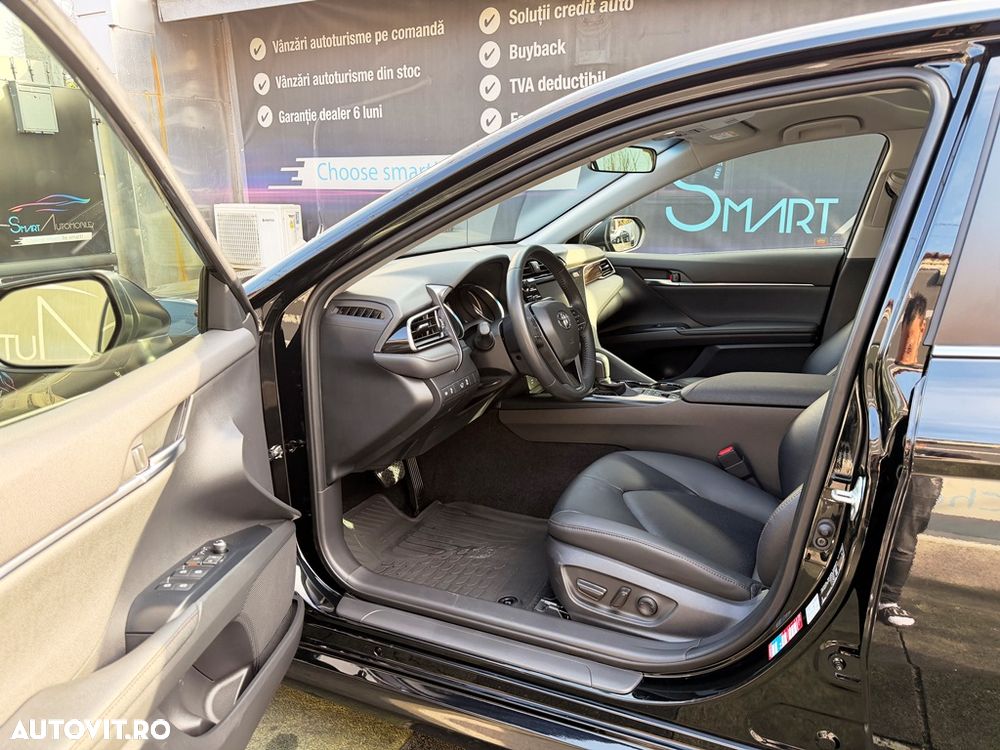 Toyota Camry - 13