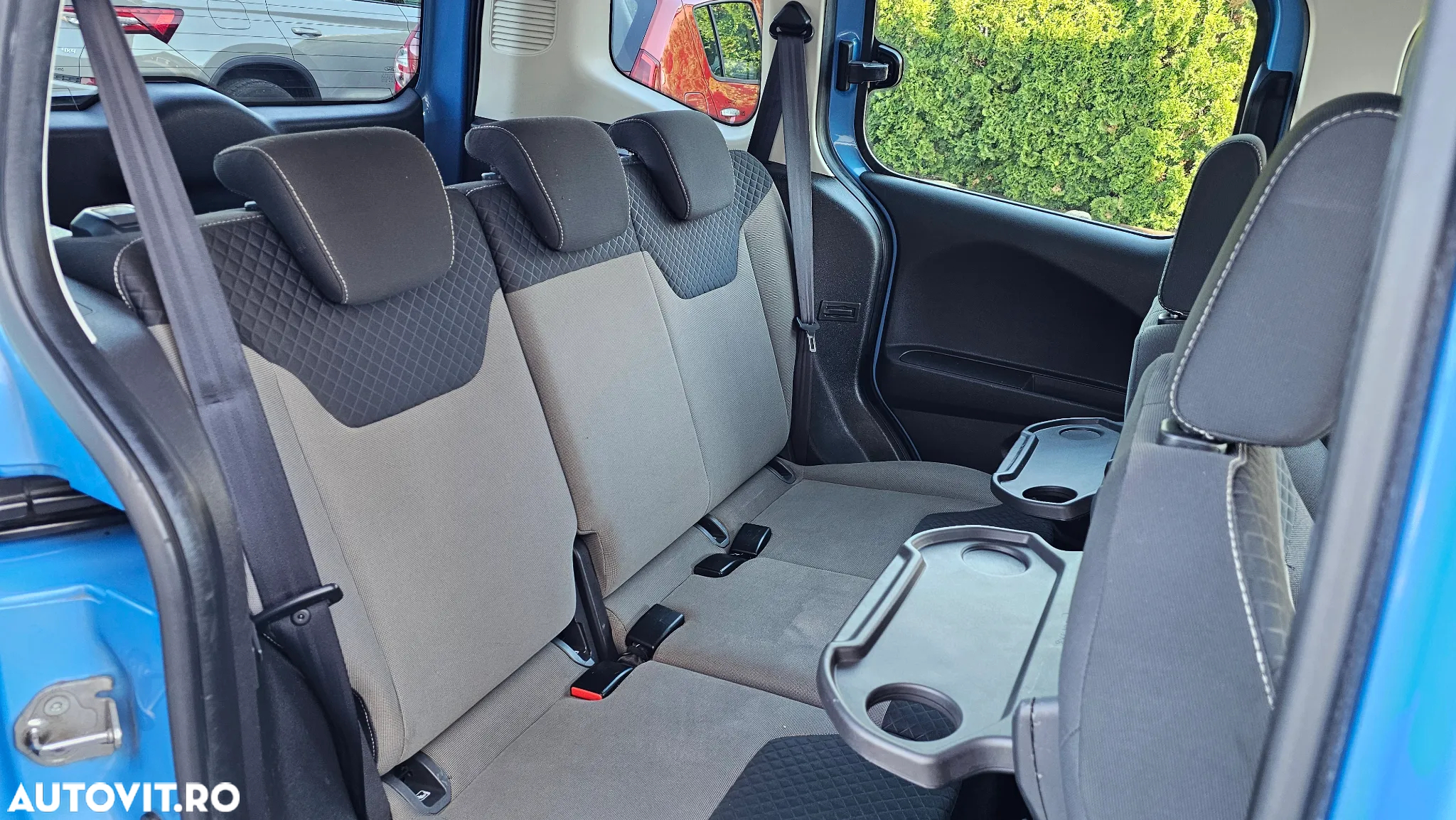 Ford Tourneo Courier 1.5 TDCi Ambiente - 15