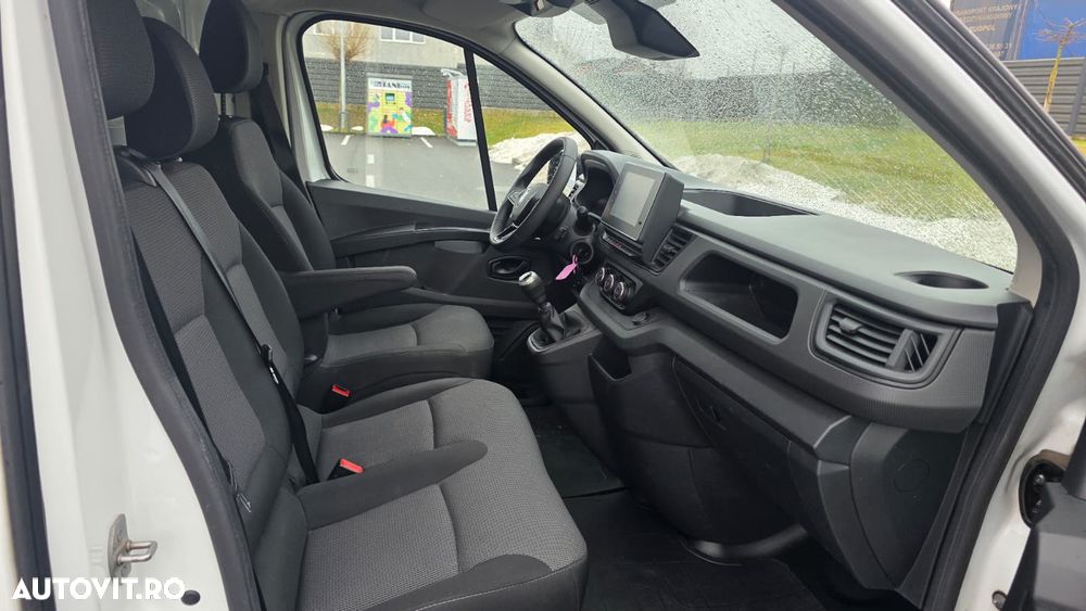 Renault Trafic - 24