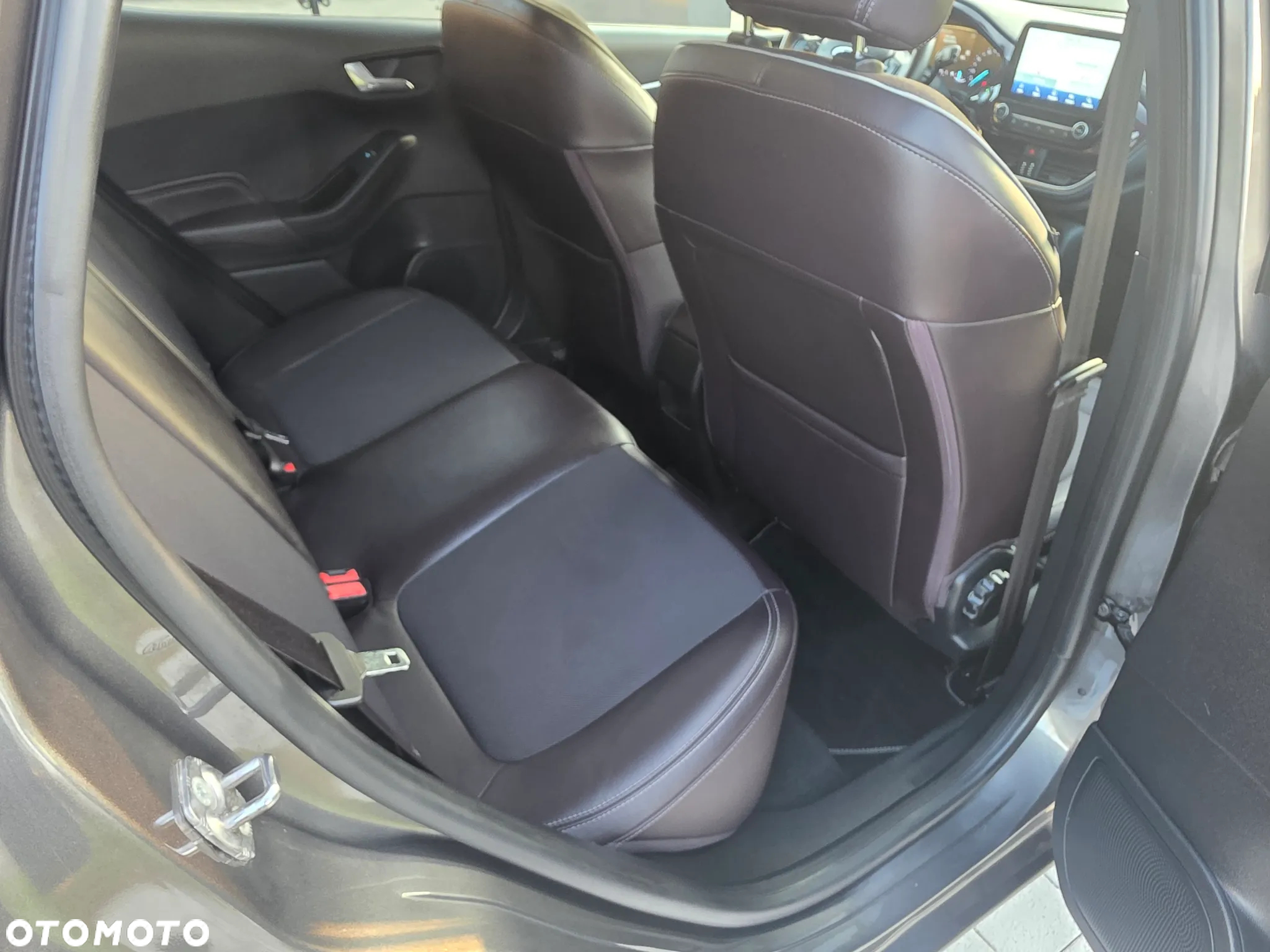 Ford Fiesta 1.0 EcoBoost S&S VIGNALE - 11