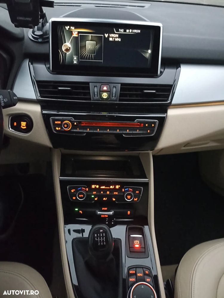 BMW Seria 2 216d Gran Tourer Luxury Line - 28