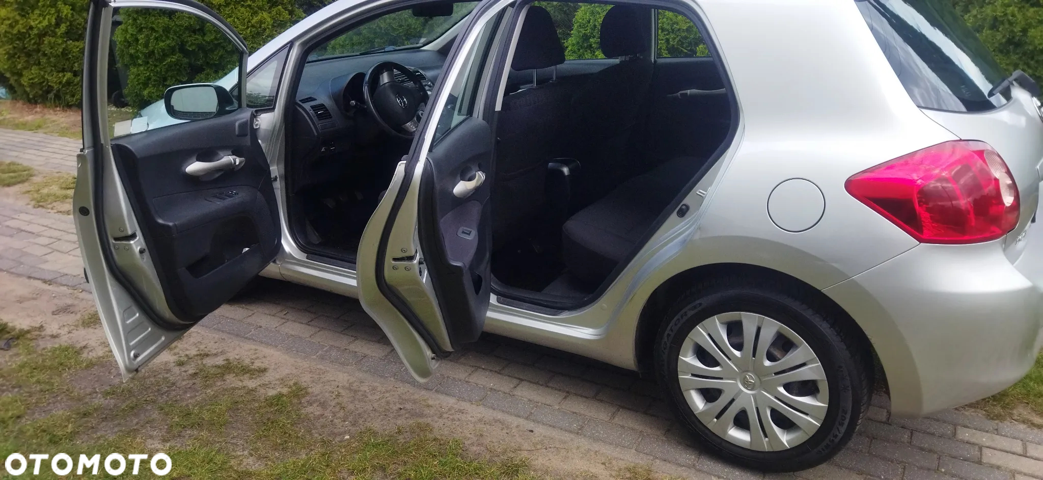 Toyota Auris 1.6 VVT-i Sol - 9