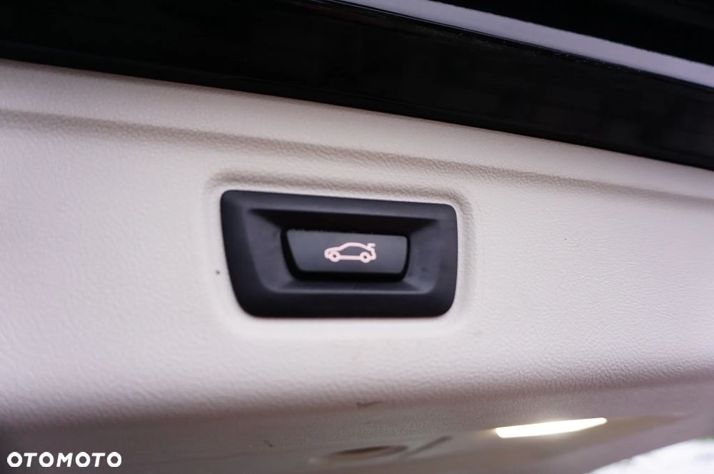 BMW Seria 3 318d Advantage - 28