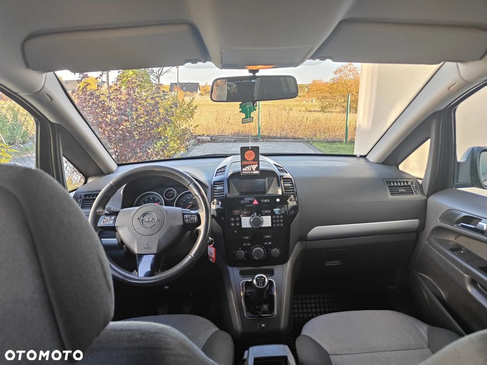 Opel Zafira - 14