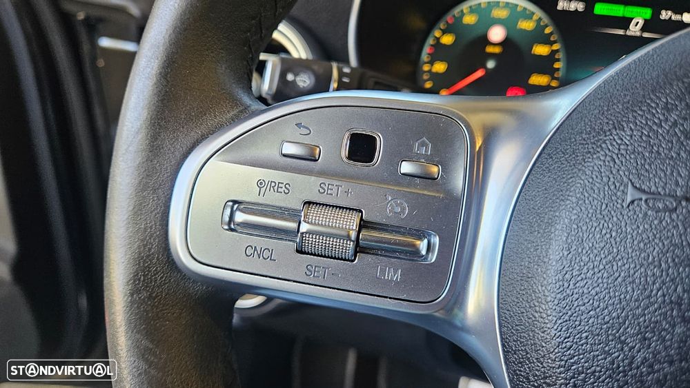 Mercedes-Benz C 300 de AMG Line - 23