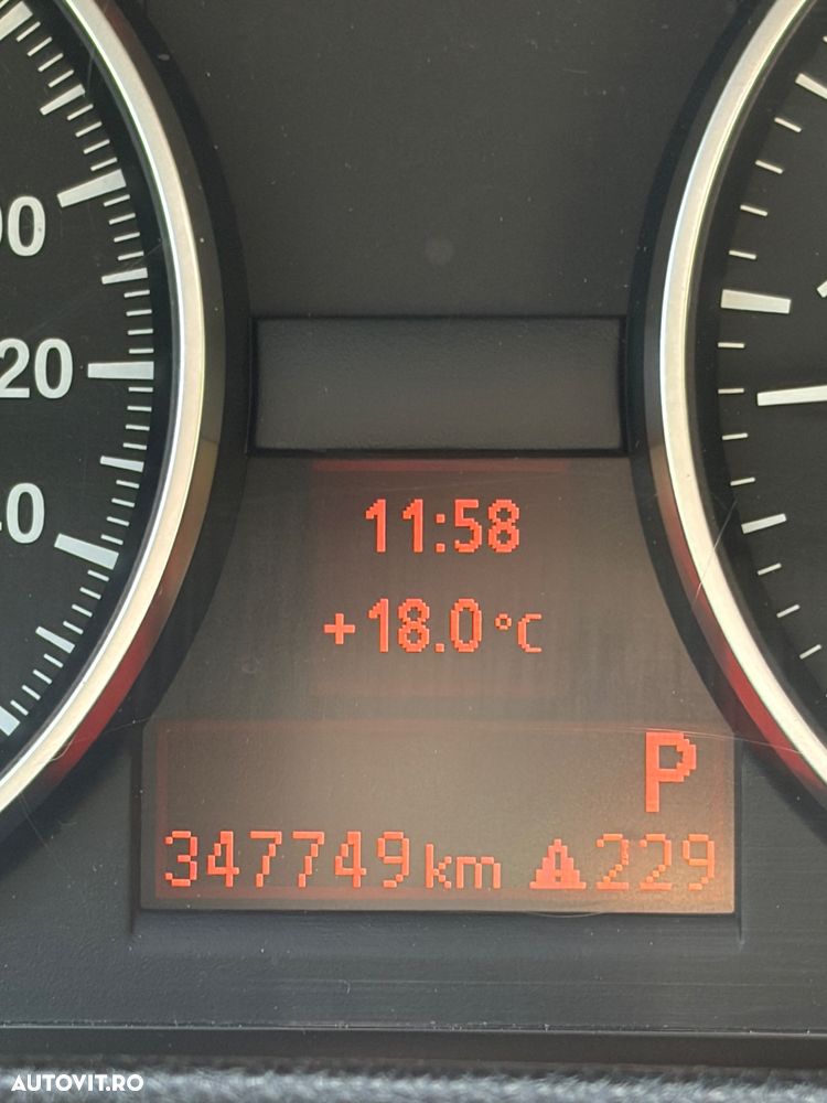 BMW Seria 3 320d xDrive Aut. - 12