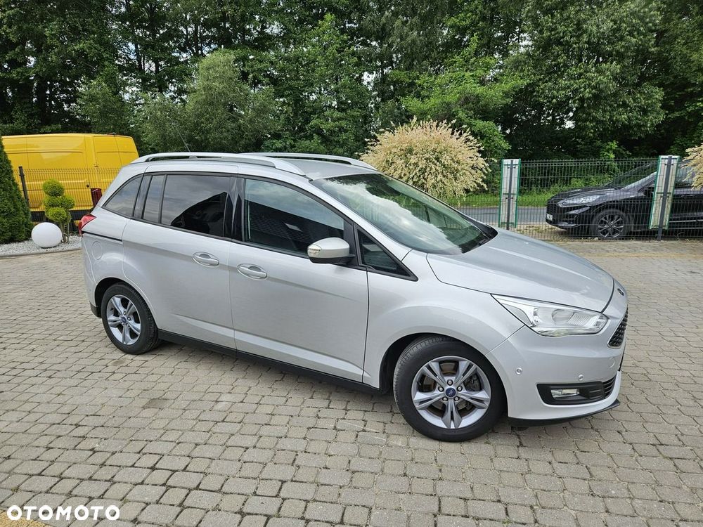 Ford Grand C-MAX - 3