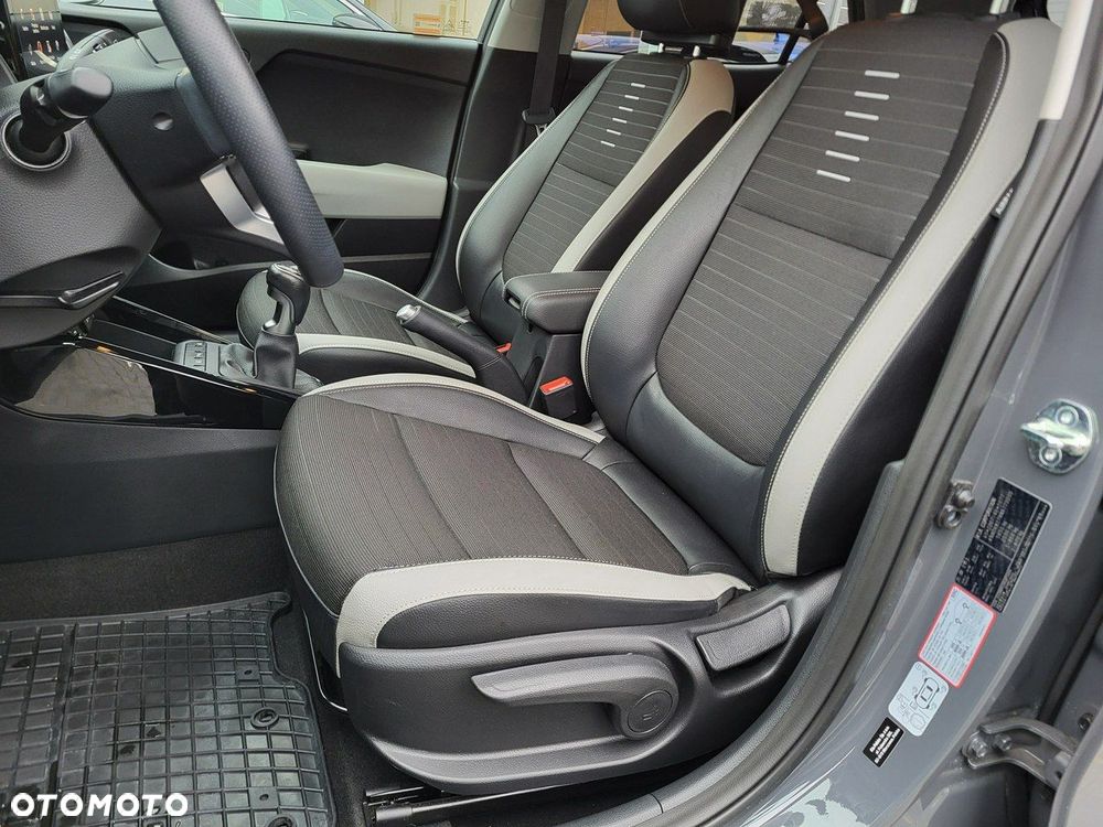 Kia Stonic 1.0 T-GDI L Business Line - 11