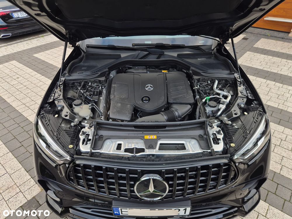 Mercedes-Benz GLC 300 4Matic 9G-TRONIC AMG Line Advanced - 24