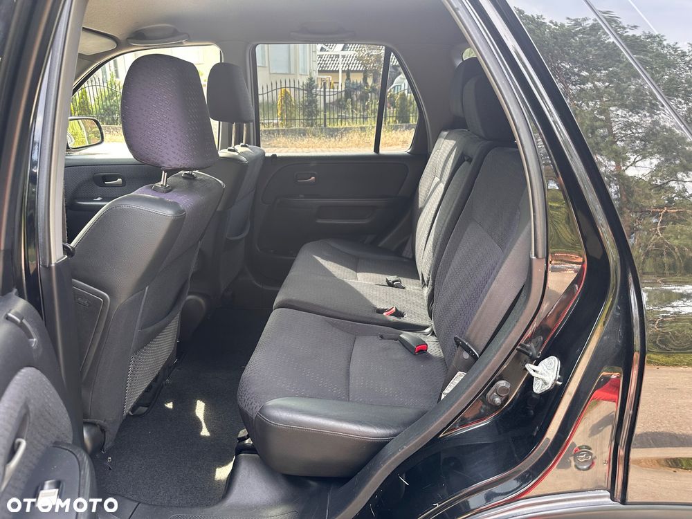Honda CR-V 2.0 LS High - 19