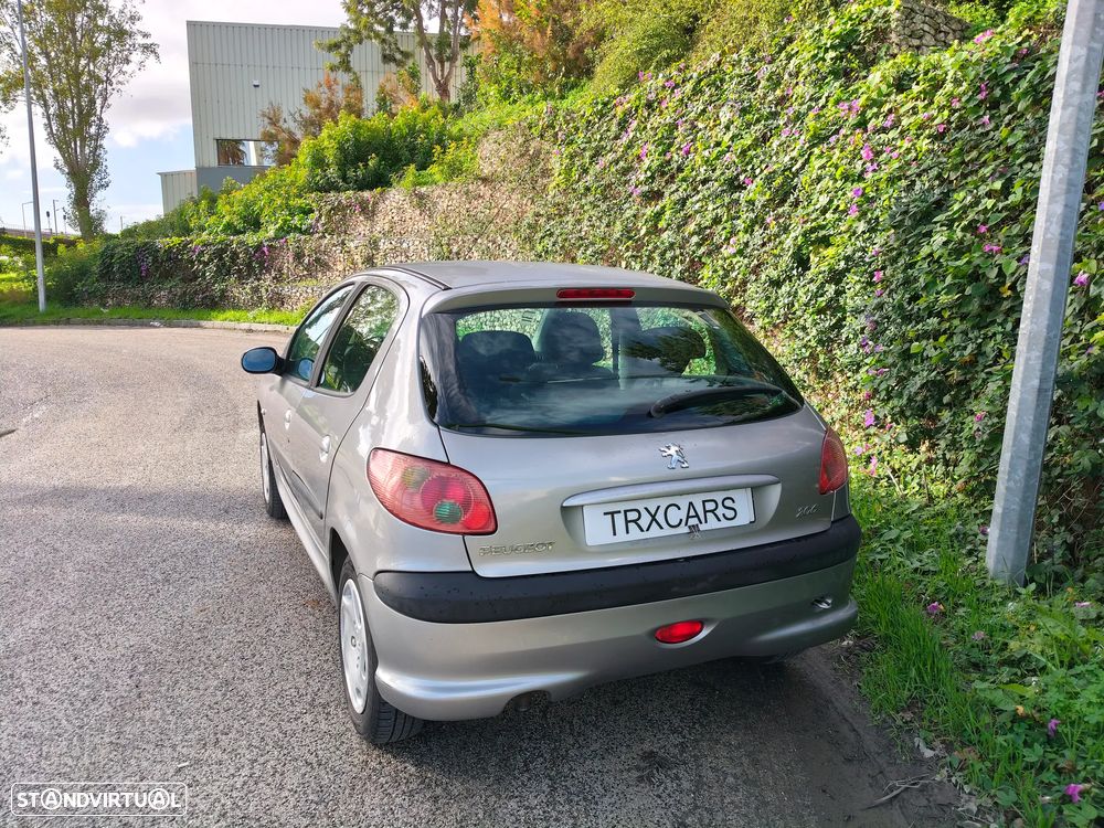 Peugeot 206 1.1 Color Line - 7
