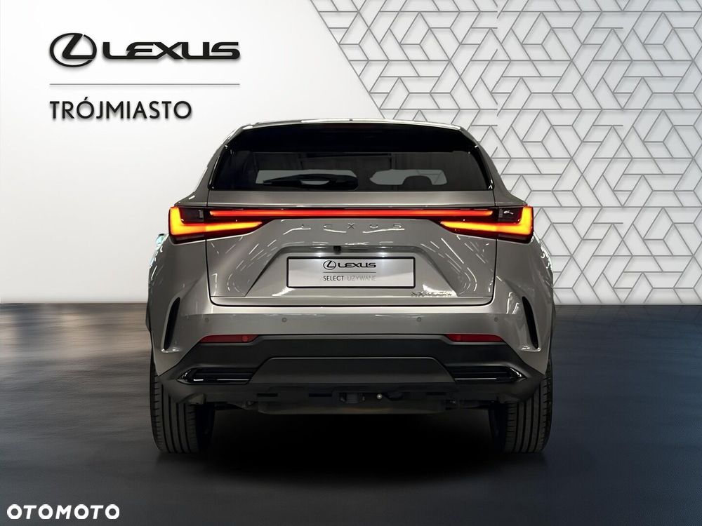 Lexus NX - 7