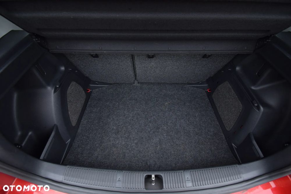 Skoda Fabia 1.2 HTP Ambiente - 37