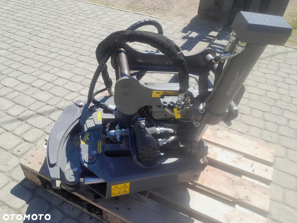 Głowica uchylno-obrotowa, Rototilt SMP ST6 z kleszczami pod szybkozłącze S45 NOWE!! - 1