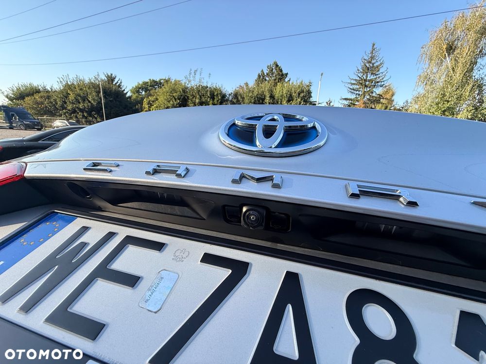 Toyota Camry 2.5 Hybrid Comfort CVT - 23