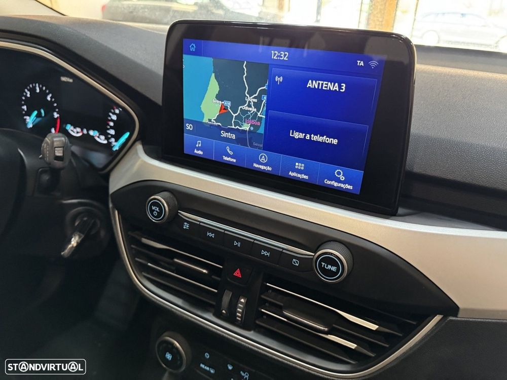 Ford Focus SW 1.5 TDCi EcoBlue ST-Line - 26