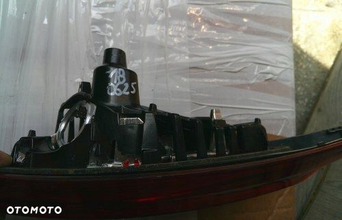 OPEL CORSA E 14+ 5 DRZWI PRAWA TYLNA LAMPA KLAPA ORYGINAŁ EUROPA - 9