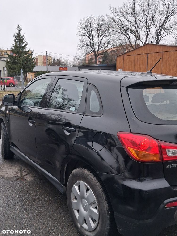 Mitsubishi ASX - 4
