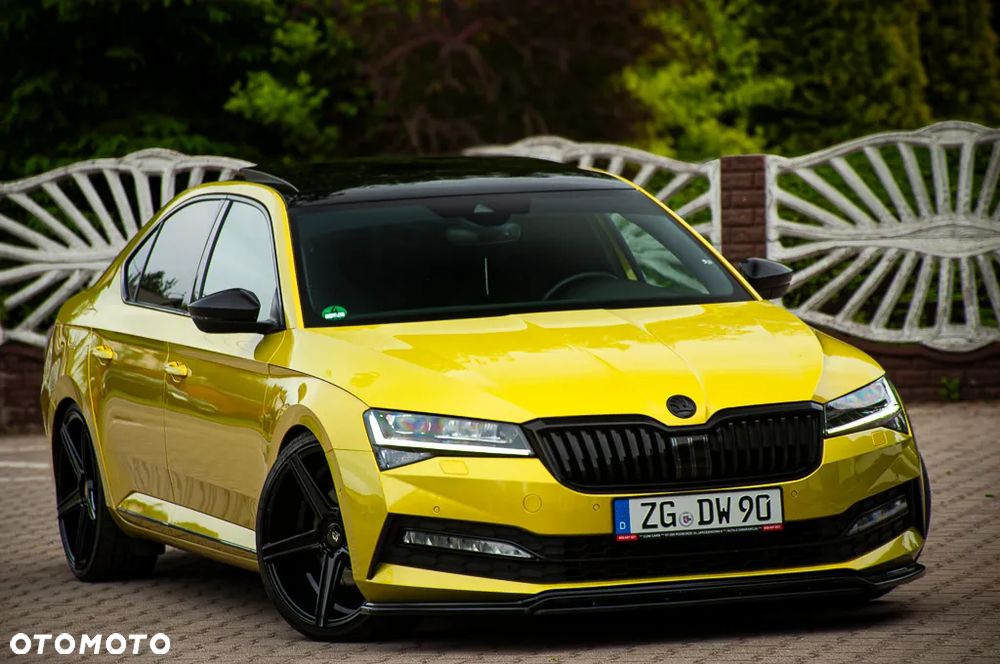 Skoda Superb 2.0 TDI DSG Sportline - 30