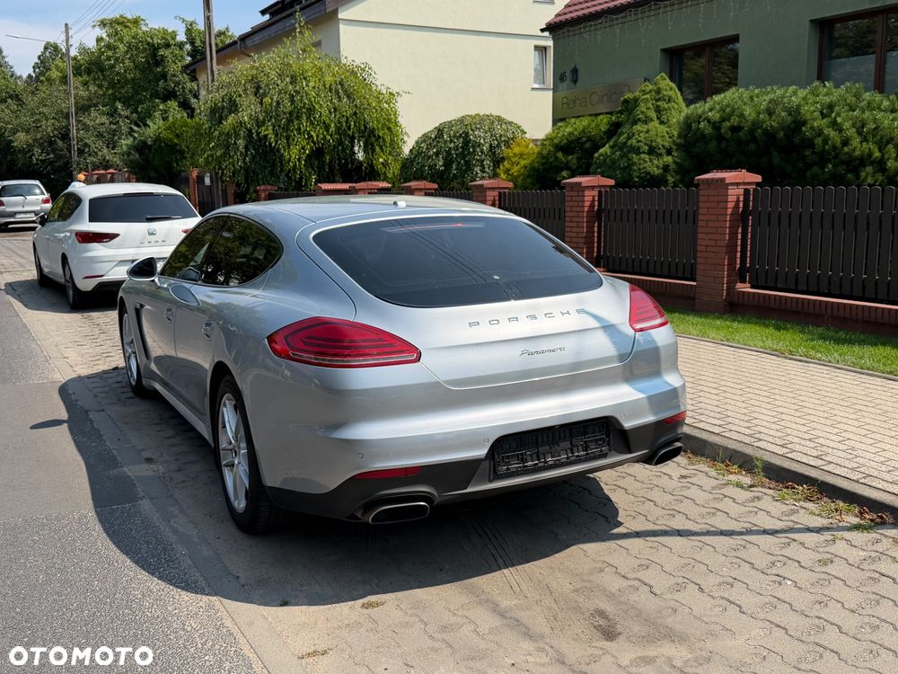 Porsche Panamera PDK - 5