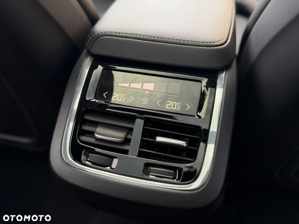 Volvo XC 60 - 19