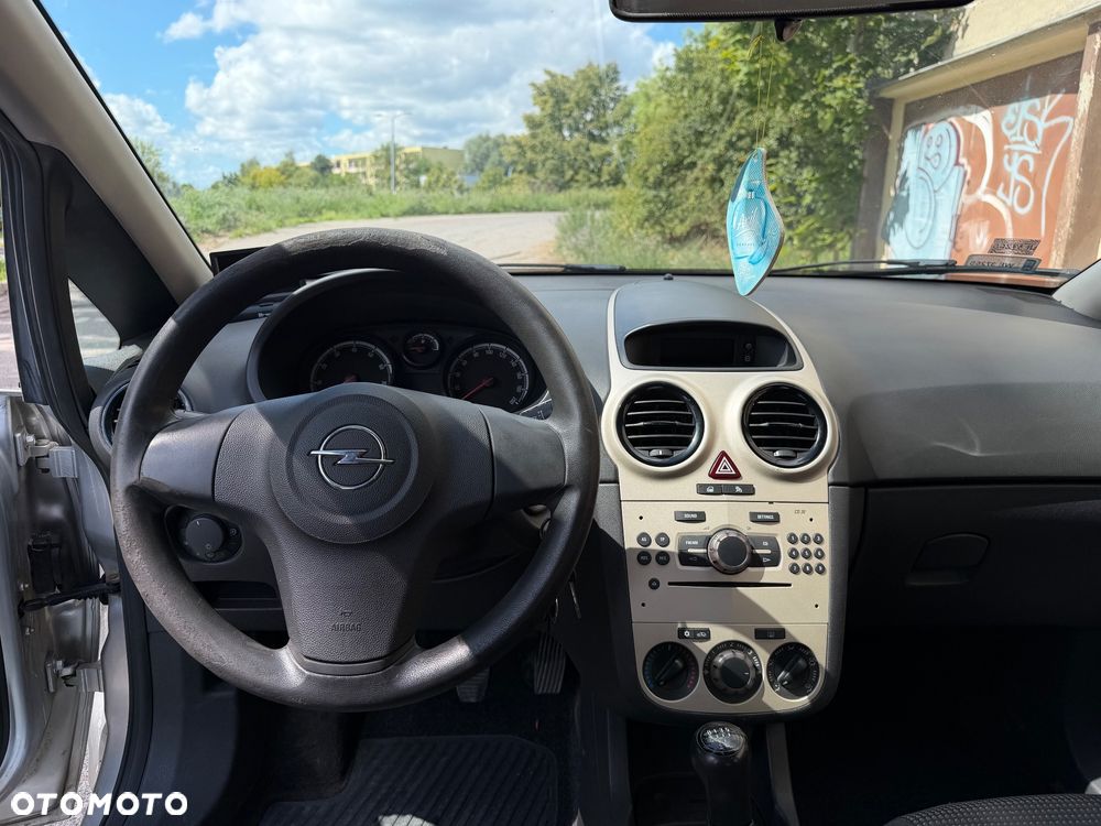 Opel Corsa 1.2 16V Enjoy - 8