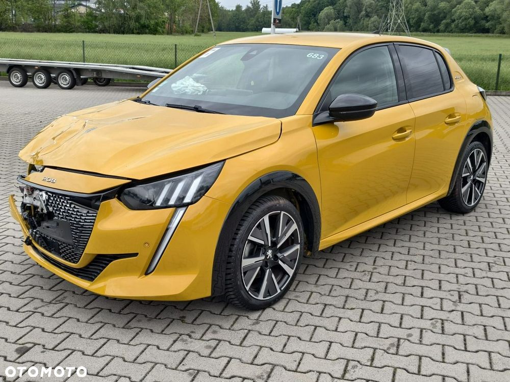 Peugeot 208 - 3