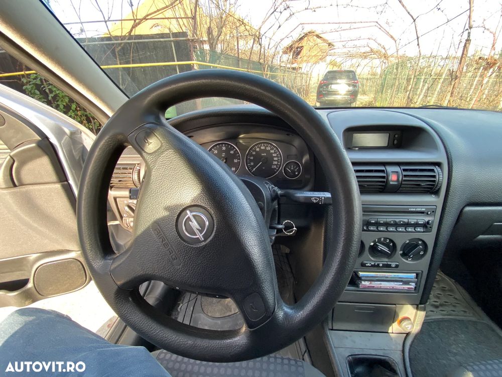 Opel Astra - 14