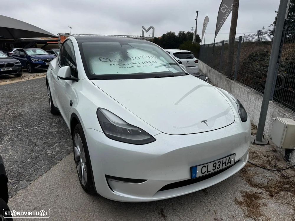 Tesla Model Y Long Range Dual Motor AWD - 33